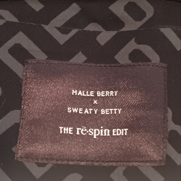 Halle Berry x Sweaty Betty Sports bra - Picture 3 of 4